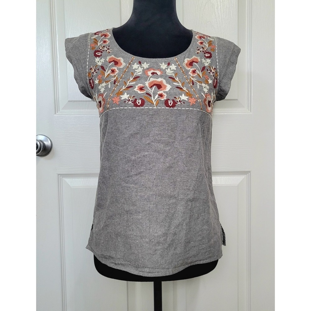 THML Gray Embroidered Cap Sleeve Blouse Size XS